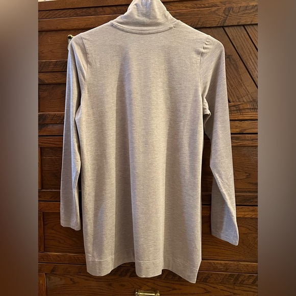 J. Jill Luxe Supima Turtleneck Tunic Pullover Long Sleeve Sweater Top Sz S - Picture 2 of 6